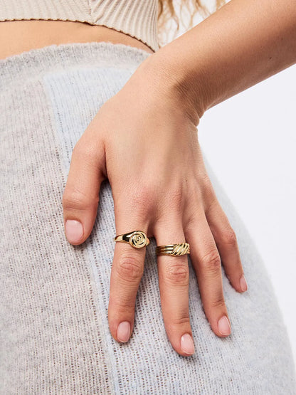 Gold Signet Ring - Ariel Ring