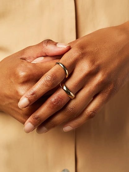 Gold Band Ring - Everly